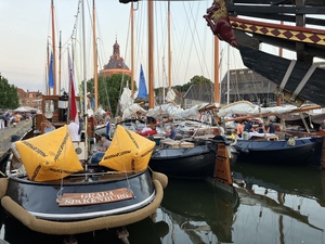 grada-met-aken-in-enkhuizen